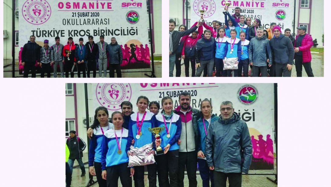 Osmaniye ilinde yapılan Okullar Arası Türkiye Kros Birinciliği musabakalarinda Erzurum Spor Lisesi kız takımımız Türkiye Şampiyonu, Erkek takımımız ise Türkiye ikincisi olmuştur.